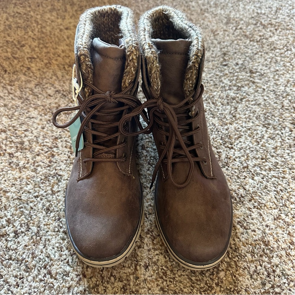 Brown Fur-Lined Women's Boots